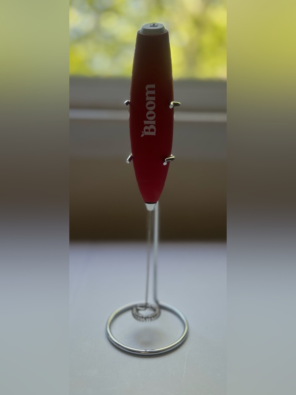 Bloom Red,Nutrition Milk Frother, Hand Mixer, Electric, Handheld Drink Stirrer.